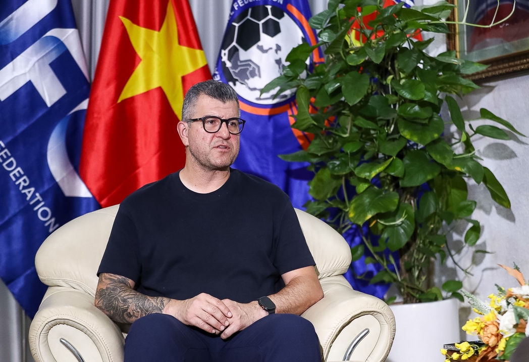 Ảnh bài viết HLV Roland chia sẻ bí quyết đưa U17 Việt Nam dự World Cup