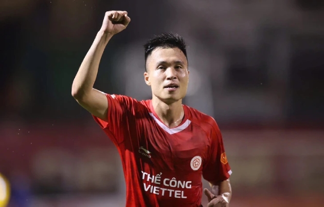 Ảnh bài viết Khiêu khích CĐV, Đinh Viết Tú bị treo giò hết mùa V-League