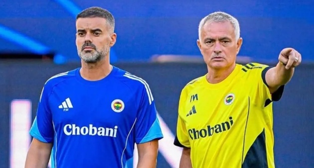 Pedro Machado cùng Mourinho ở Fenerbahce.