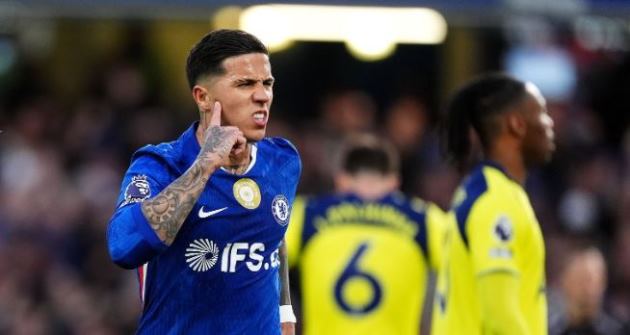 Enzo Fernandez quan trọng trong lối chơi Chelsea.