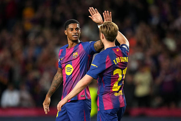 Ảnh bài viết De Jong khẳng định Rashford khát khao gắn bó với Barcelona