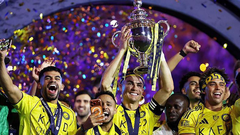 Ảnh bài viết Ronaldo chinh phục thế giới và mảnh ghép còn thiếu mang tên Sporting Lisbon