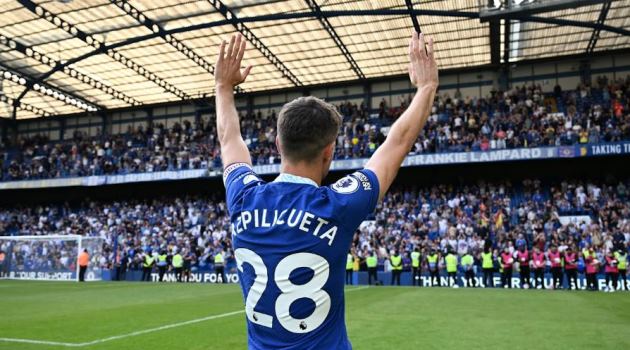 Ảnh bài viết Huyền thoại Chelsea, Cesar Azpilicueta thông báo giải nghệ