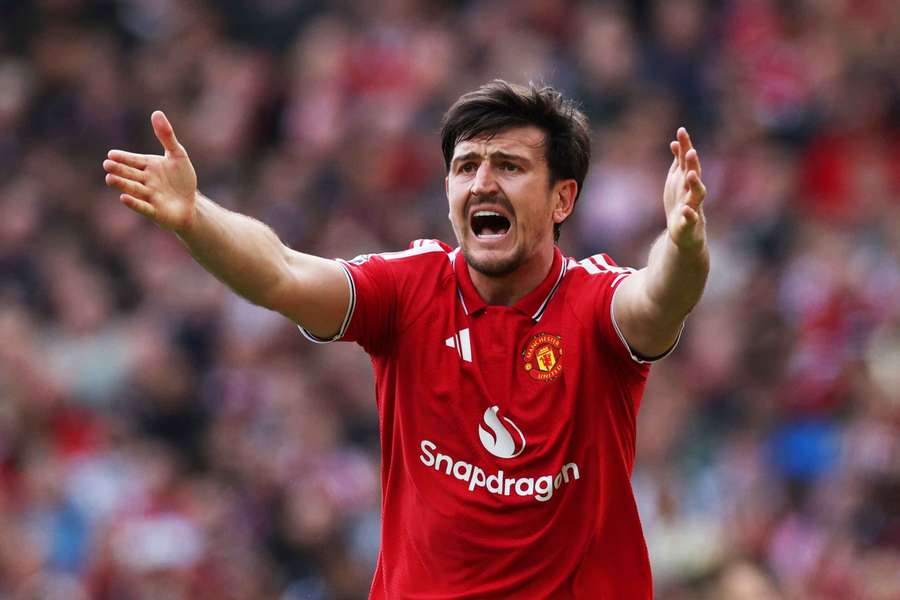 Ảnh bài viết Fan nữ MU tố Tuchel cố tình "phá hoại" tuyển Anh vì loại Harry Maguire