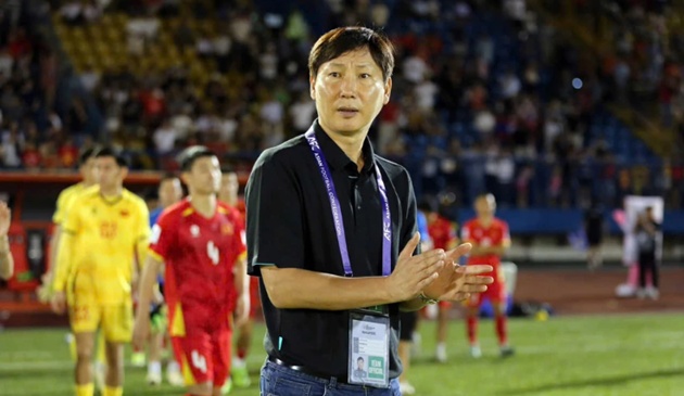 Ảnh bài viết Giải mã cơn đau đầu dễ chịu của HLV Kim Sang-sik