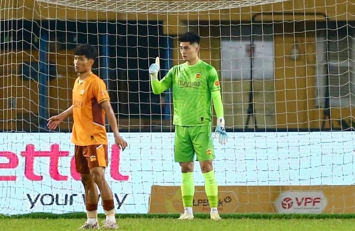 Ảnh bài viết Màn trình diễn đỉnh cao của Trung Kiên níu hy vọng cho HAGL