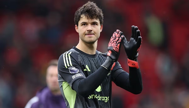 Senne Lammens được đánh giá cao khi giúp Man United về đích ở vị trí thứ 3 chung cuộc.