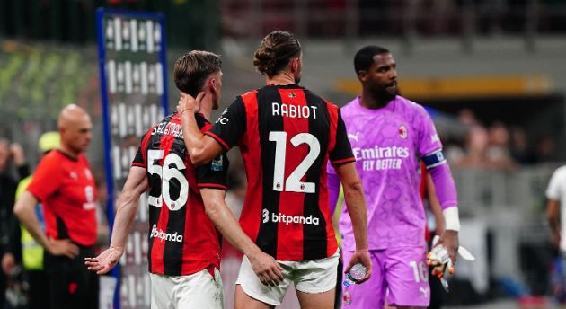 Ảnh bài viết Thua ngược Cagliari 1-2, Milan mất vé Champions League