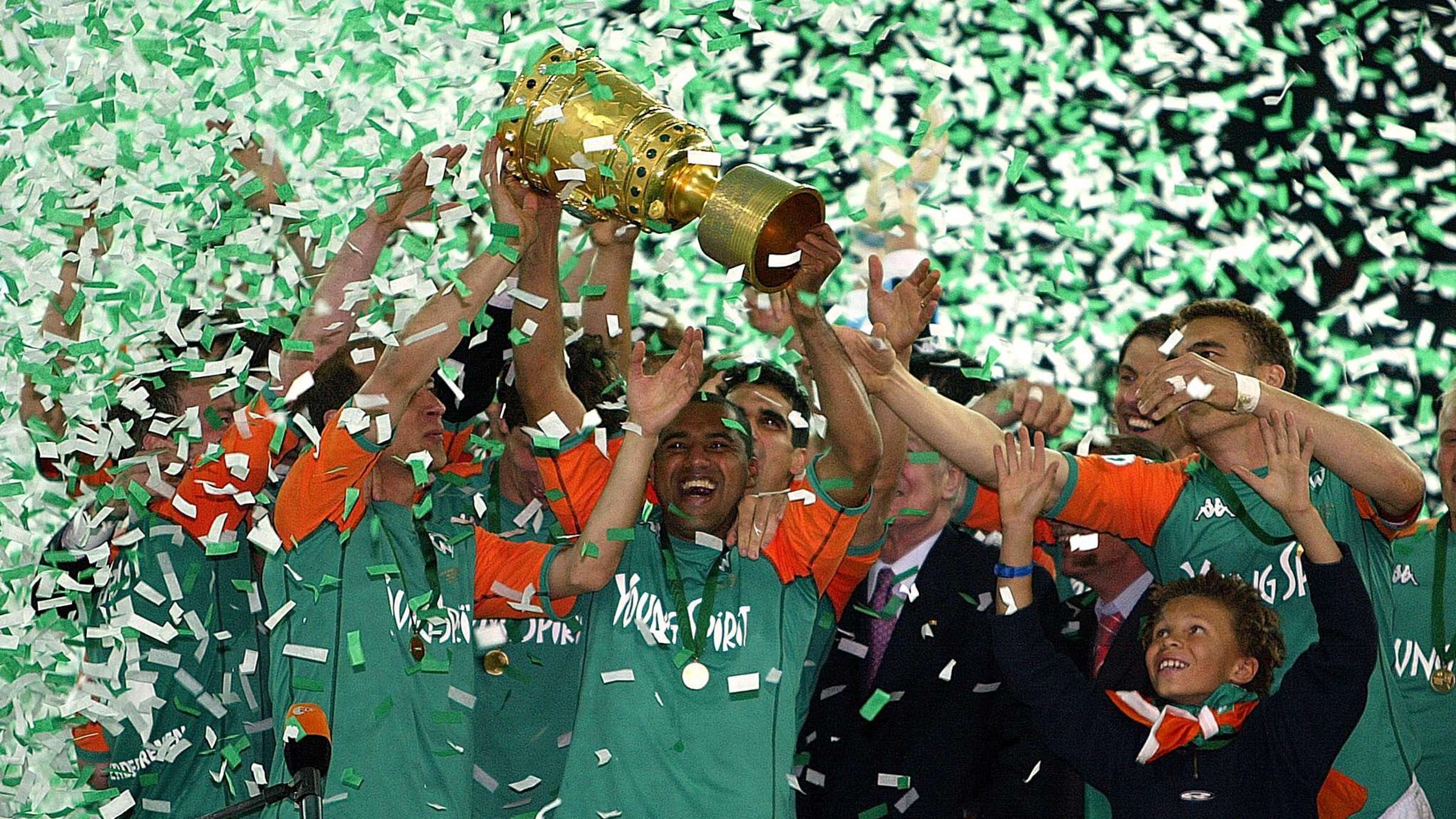 Bremen và chức vô địch khiến cả nước Đức lặng im.