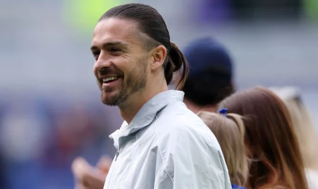 Everton có ý định mượn Grealish thêm 1 mùa.