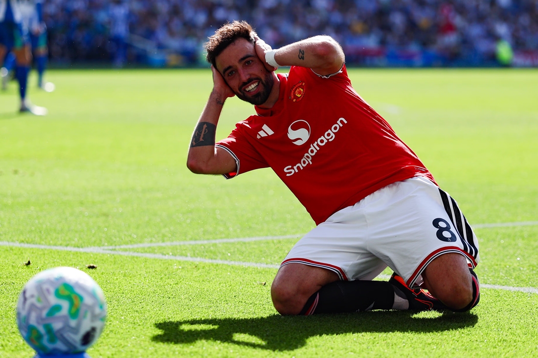 Bruno Fernandes vừa có kiến tạo thứ 21 để độc chiếm kỷ lục tại Ngoại hạng Anh.