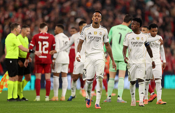 Ảnh bài viết Cơn đau đầu hàng thủ và bài toán khẩn cấp ở Real Madrid