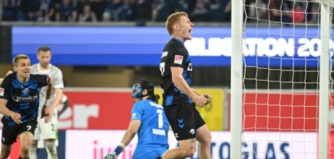 Ảnh bài viết Thắng Wolfsburg sau 120 phút, Paderborn thăng hạng lên Bundesliga