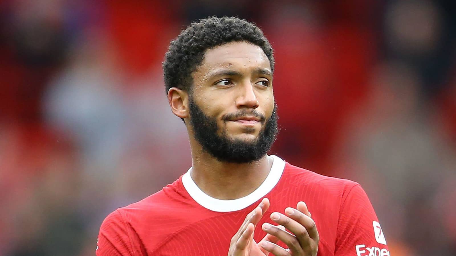 Joe Gomez không được đá chính nhiều ở mùa giải vừa qua.
