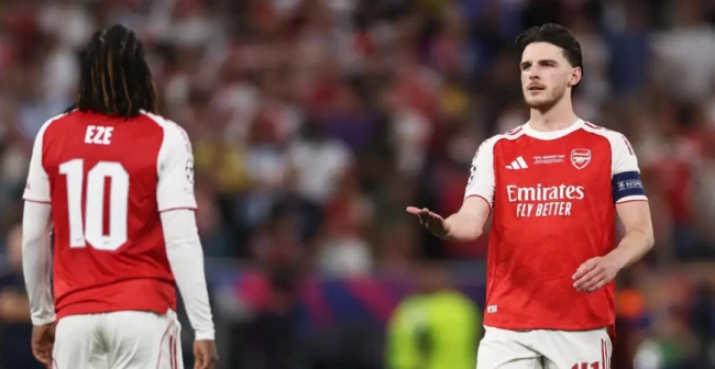 Ảnh bài viết Declan Rice bảo vệ Eze và Gabriel sau thất bại ở luân lưu của Arsenal