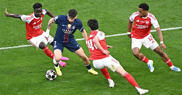 Ảnh bài viết Phản ứng của Ferdinand khi PSG hạ Arsenal ở chung kết C1