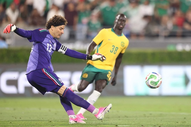 Ảnh bài viết Guillermo Ochoa phá kỷ lục, dự kỳ World Cup thứ 6