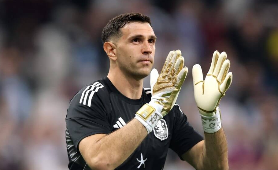 Ảnh bài viết Vồ hụt Alisson, Juventus săn đón Martinez hoặc Vicario