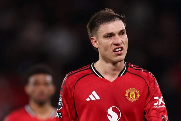 Ảnh bài viết Man Utd sẵn sàng bán lỗ Manuel Ugarte