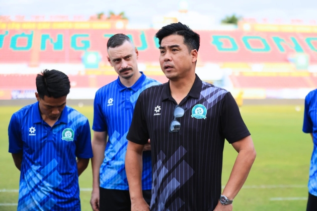 Ảnh bài viết Thăng hạng V-League, Đồng Nai giữ chân HLV Việt Thắng