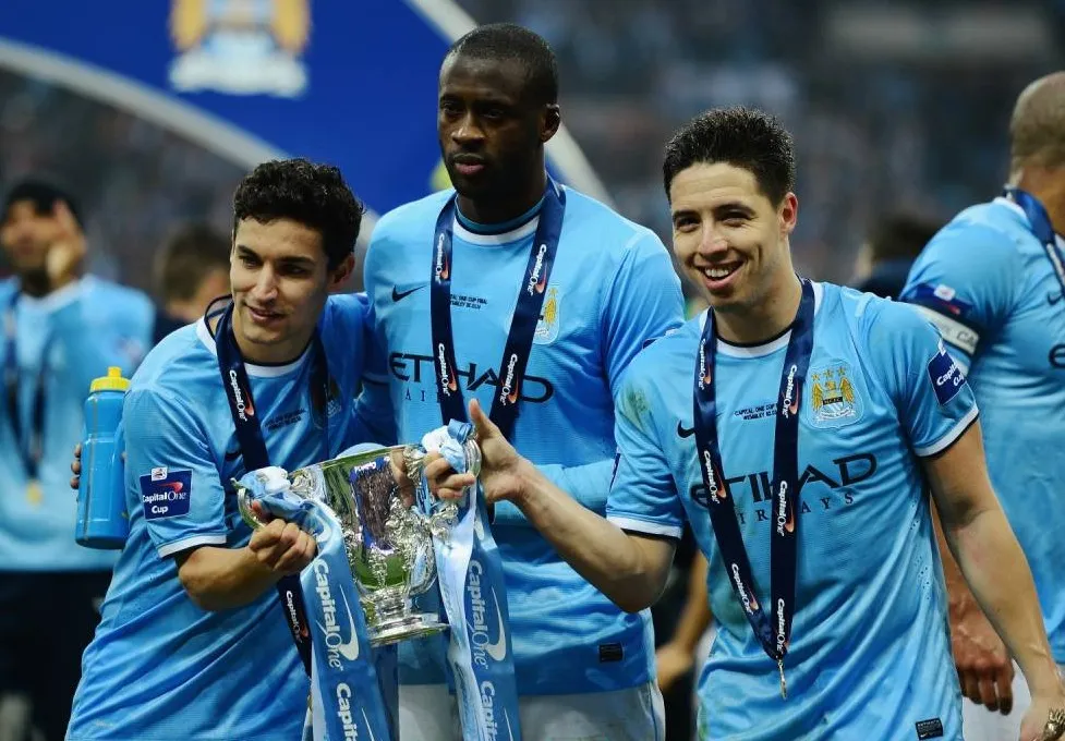 Từ Emirates đến đỉnh cao cùng Man City.