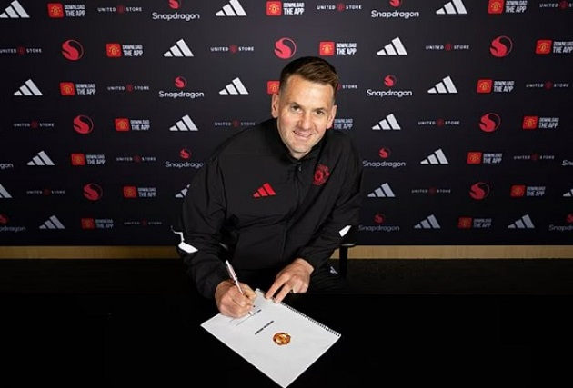 Ảnh bài viết MU giữ chân thủ thành 40 tuổi Tom Heaton