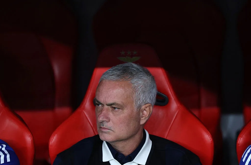 Ảnh bài viết Benfica xác nhận phí giải phóng Mourinho 15 triệu euro