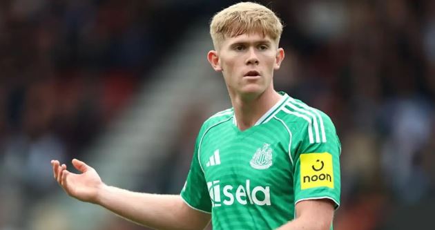 Ảnh bài viết Man Utd gặp khó vụ Lewis Hall vì giá 70 triệu bảng
