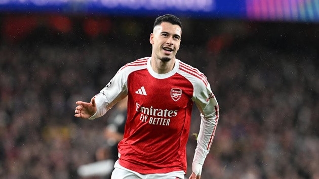 Ảnh bài viết Rào cản khiến Bayern khó chiêu mộ Gabriel Martinelli từ Arsenal