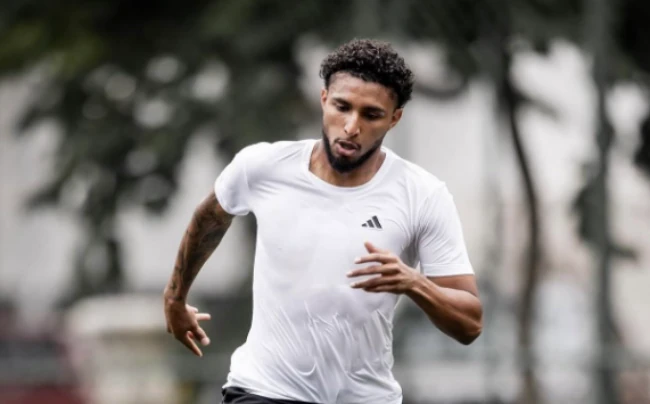 Ảnh bài viết Tin đồn chuyển nhượng tối 6/6: MU đạt thỏa thuận mua Ederson; Mourinho tăm tia Nico Paz cho Real