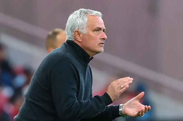 Ảnh bài viết Mourinho giục Real nẫng tay trên Barca vụ Silva