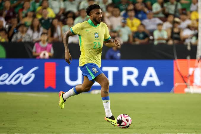 Ảnh bài viết Ederson dự World Cup là thử thách bất ngờ cho Man Utd