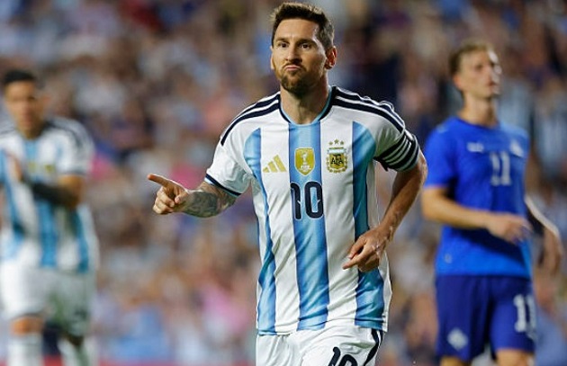 Messi ghi dấu ấn đậm nét trong hiệp hai.