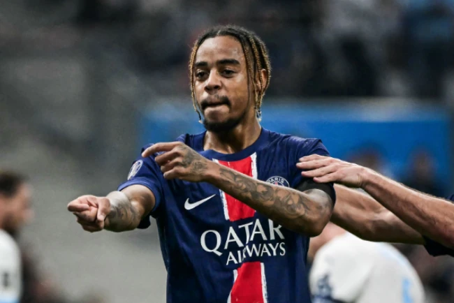 Ảnh bài viết Tin đồn chuyển nhượng sáng 14/6: Arsenal tranh Bradley Barcola với Liverpool; Barca tăm tia hậu vệ 18 tuổi