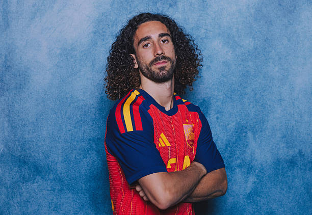 Cucurella chuẩn bị cập bến Bernabeu.