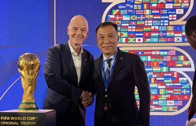 Ảnh bài viết Chủ tịch FIFA ấn tượng với bước tiến của bóng đá Việt
