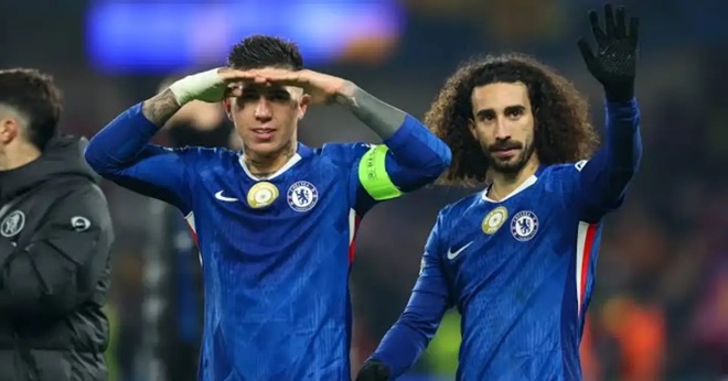 Ảnh bài viết Joe Cole khuyên Chelsea bán 5 cầu thủ khác thay vì Cucurella và Enzo