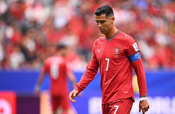 Ảnh bài viết Khi kỷ lục của Ronaldo bị lu mờ bởi sự quả cảm từ người Congo