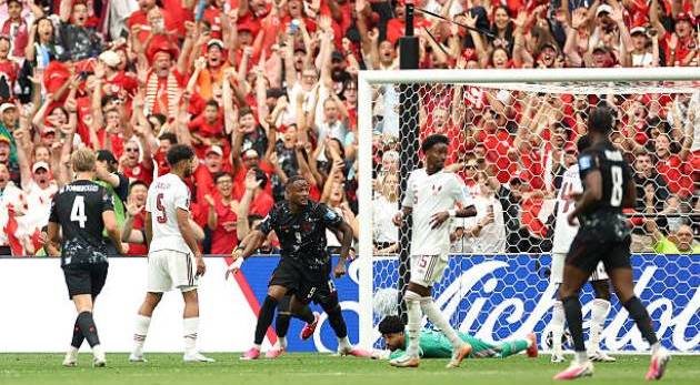 Ảnh bài viết Canada 1-0 Qatar:  Larin đệm bóng ghi bàn