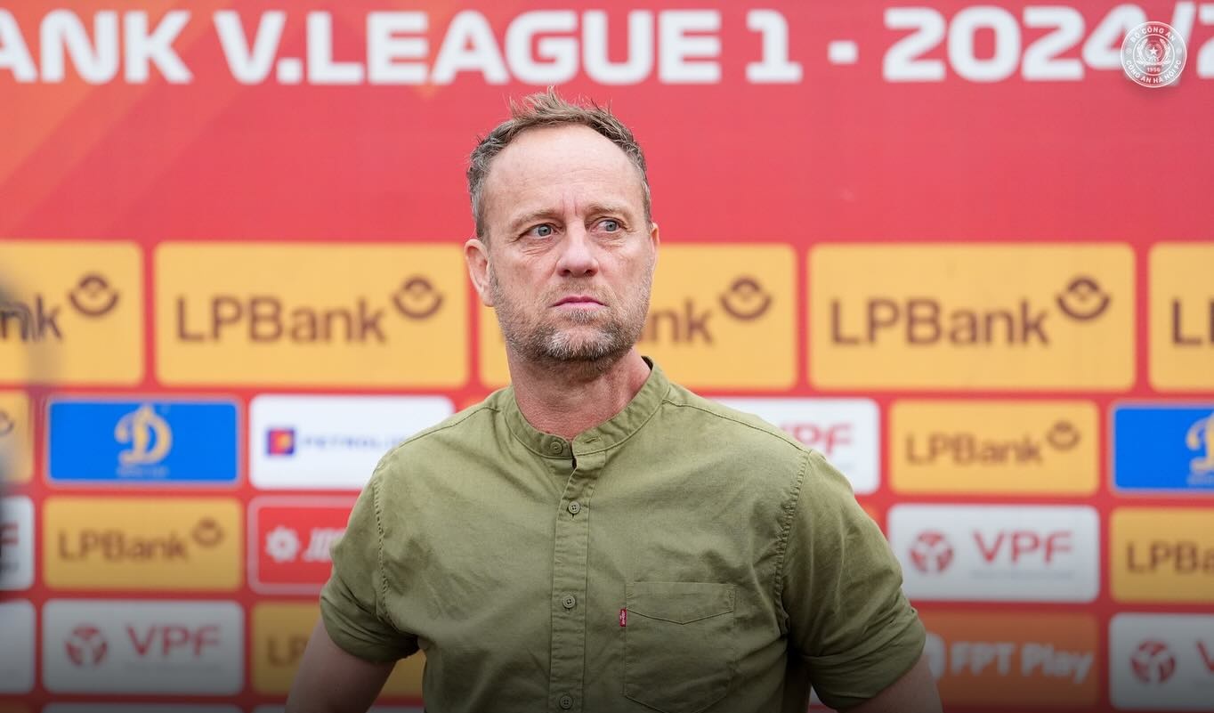 Ảnh bài viết CAHN và cú vấp ngã trong cuộc đua vô địch V-League