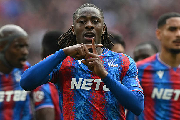 Ảnh bài viết 2 chuyên gia trầm trồ với siêu phẩm của Eze