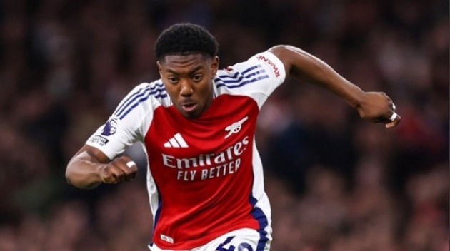 Ảnh bài viết Myles Lewis-Skelly giúp Arsenal tiết kiệm hàng chục triệu bảng trên TTCN