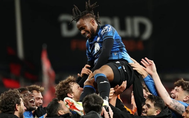 Ảnh bài viết Barcelona nhắm tới Ademola Lookman: Tham vọng mới cho hành lang trái