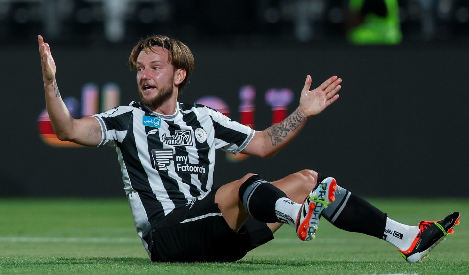 Ảnh bài viết Rakitic lên tiếng về khả năng đoạt cú ăn 3 của Barcelona