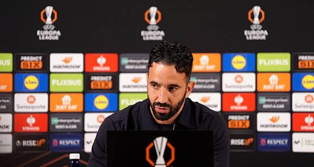 Ảnh bài viết Ruben Amorim cũng khó hiểu với Manchester United