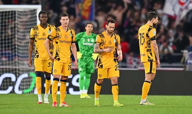 Ảnh bài viết Inter chưng hửng về chấn thương mắt cá của Pavard