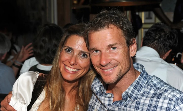 Ảnh bài viết Vướng rắc rối pháp lý, cựu thủ thành Arsenal ly thân với vợ