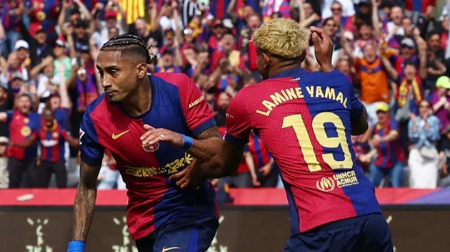 Ảnh bài viết Barcelona 4-3 Real Madrid: Mbappe lập hat-trick; VAR không cứu nổi Kền kền trắng