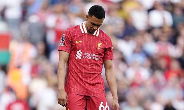 Ảnh bài viết Phản ứng của Arne Slot sau khi Alexander-Arnold bị NHM Liverpool la ó