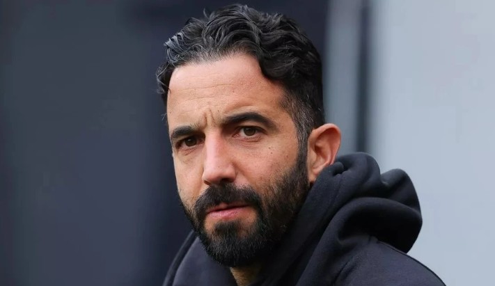 Ảnh bài viết Ruben Amorim chi tiền cho 30 nhân viên tham dự chung kết Europa League